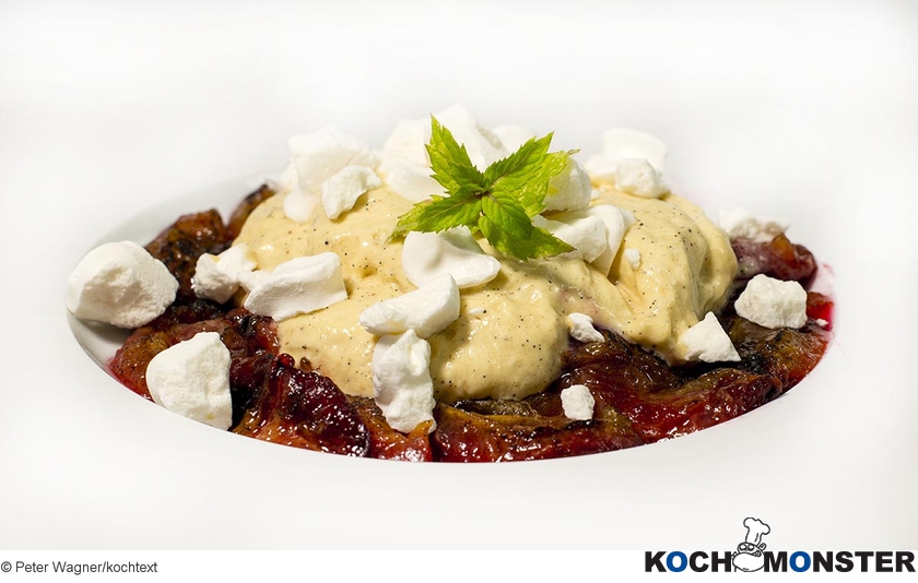 Karamellisierte Zwetschgen mit Crème-Brûlée-Espuma
Foto (c) Peter Wagner/kochtext
(stark reduzierte Bildqualität) Karamellisierte Zwetschgen mit Crème-Brûlée-Espuma