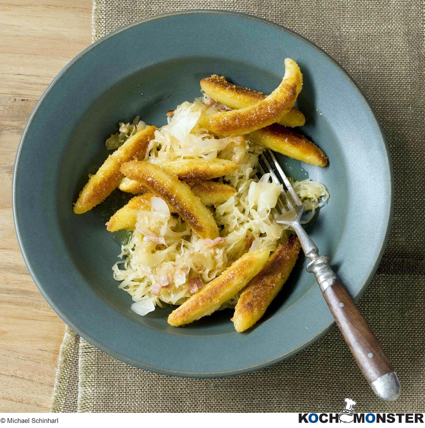 Schupfnudeln aus Kartoffelteig
Foto (c) Michael Schinharl
(stark reduzierte Bildqualität) Schupfnudeln aus Kartoffelteig