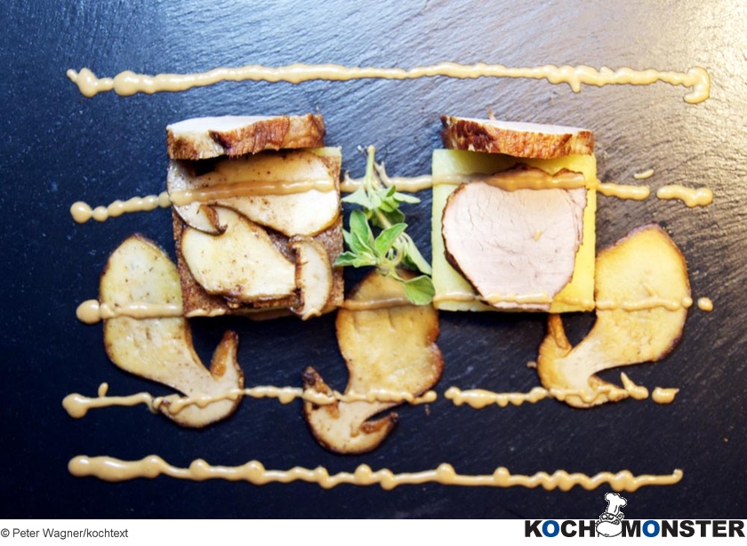 Kalb-Semerrolle mit Steinpilzen
Foto (c) Peter Wagner/kochtext
(stark reduzierte Bildqualität) Kalb-Semerrolle mit Steinpilzen