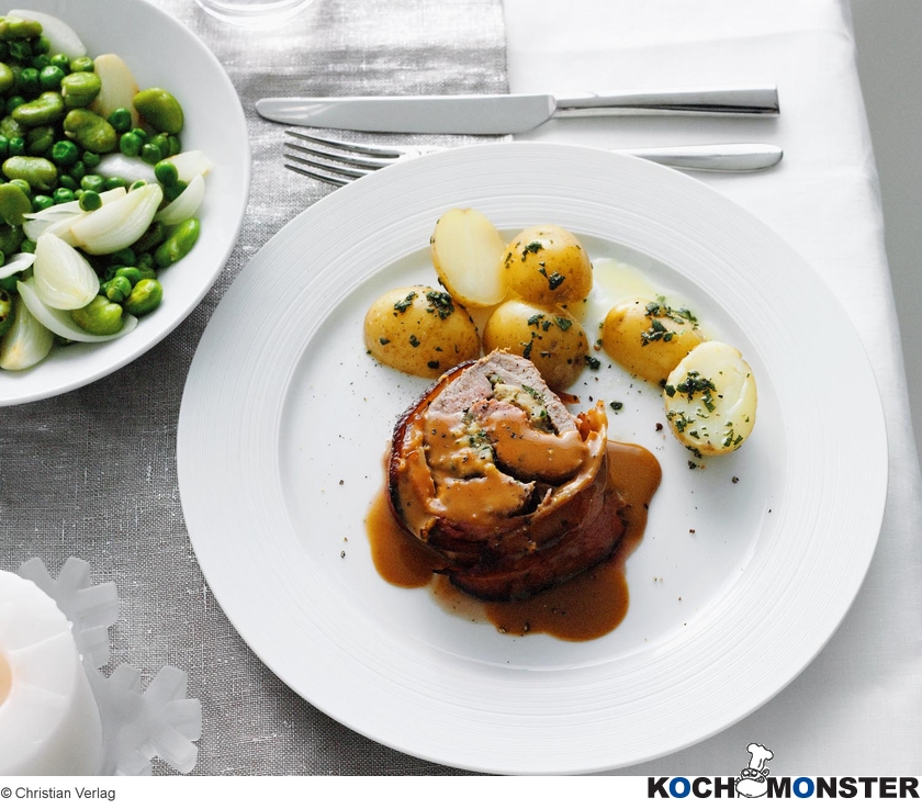 Mit Kräutern gefüllte Kalbsbrust in Rieslingsahne