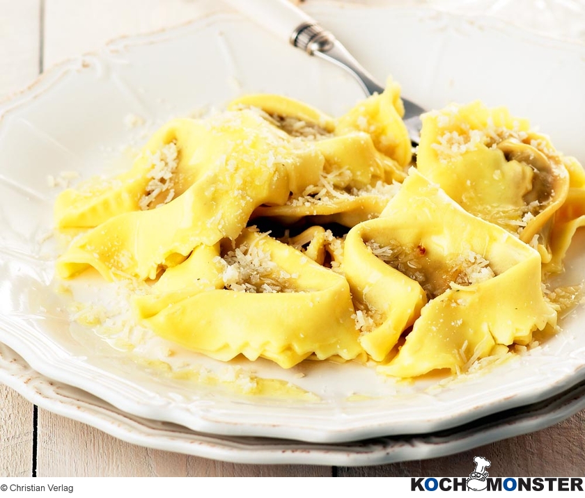 Tortellini mit Kalbfleisch und Parmesan
Foto (c) Christian Verlag
(stark reduzierte Bildqualität) Tortellini mit Kalbfleisch und Parmesan
