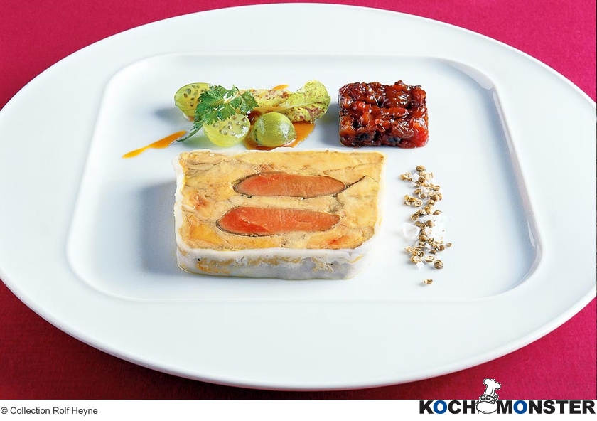 Entenmastleberterrine mit teegeräucherter Taubenbrust und Stachelbeerchutney
Foto (c) Collection Rolf Heyne
(stark reduzierte Bildqualität) Entenmastleberterrine mit teegeräucherter Taubenbrust und Stachelbeerchutney
