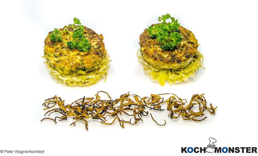Kaspressknödel auf Bayrisch Kraut
Foto (c) Peter Wagner/kochtext
(stark reduzierte Bildqualität) Kaspressknödel auf Bayrisch Kraut
