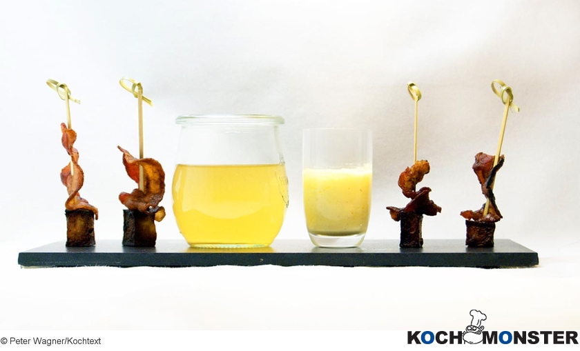 Klare Spargelsuppe
Foto (c) Peter Wagner/Kochtext
(stark reduzierte Bildqualität) Klare Spargelsuppe