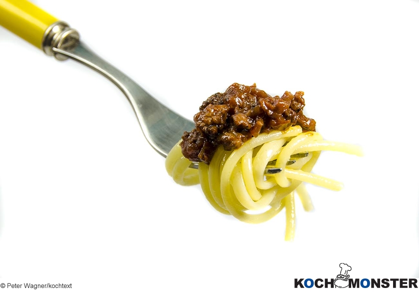 Vegetarische Spaghetti Bolognese mit Cashew-„Parmesan“
Foto (c) Peter Wagner/kochtext
(stark reduzierte Bildqualität) Vegetarische Spaghetti Bolognese mit Cashew-„Parmesan“