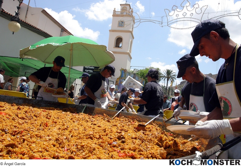 Paella alicantina (nach L'Alfàs del Pi)
Foto (c) Ángel García
(stark reduzierte Bildqualität) Paella alicantina (nach L'Alfàs del Pi)