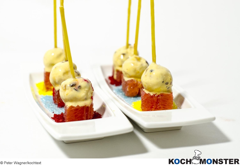 Salz-Grapefruit mit Karamell-Eis  