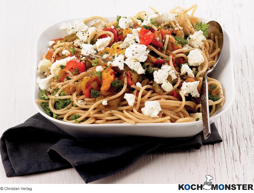 Vollkorn-Spaghetti mit Ziegenkäse und gerösteten Paprikaschoten
Foto (c) Christian Verlag
(stark reduzierte Bildqualität) Vollkorn-Spaghetti mit Ziegenkäse und gerösteten Paprikaschoten
