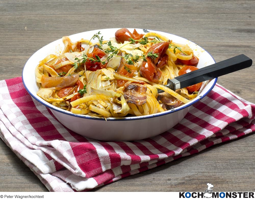 Linguine mit Artischocken und Speck
Foto (c) Peter Wagner/kochtext
(stark reduzierte Bildqualität) Linguine mit Artischocken und Speck