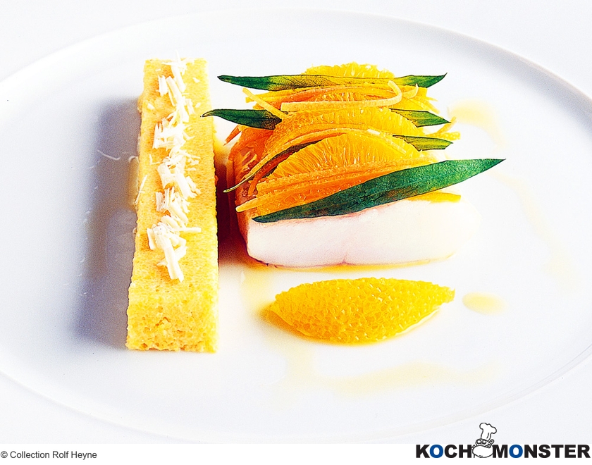 Steinbeißer mit Orangen und Schokoladen-Polenta
Foto (c) Collection Rolf Heyne
(stark reduzierte Bildqualität) Steinbeißer mit Orangen und Schokoladen-Polenta