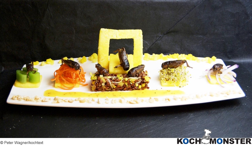 Heuschrecken süßsauer mit Jackfruit-Sauce 