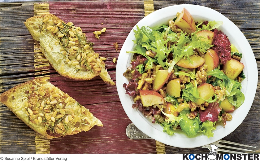 Walnuss-Salat mit Apfel
Foto (c) Susanne Spiel / Brandstätter Verlag
(stark reduzierte Bildqualität) Walnuss-Salat mit Apfel