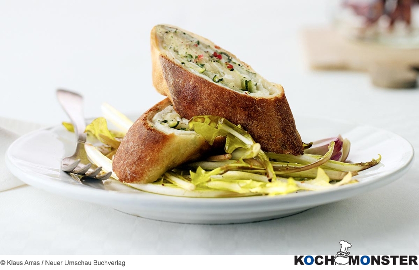 Ricotta-Fladenkuchen mit Zichoriengemüse
Foto (c) Klaus Arras / Neuer Umschau Buchverlag
(stark reduzierte Bildqualität) Ricotta-Fladenkuchen mit Zichoriengemüse