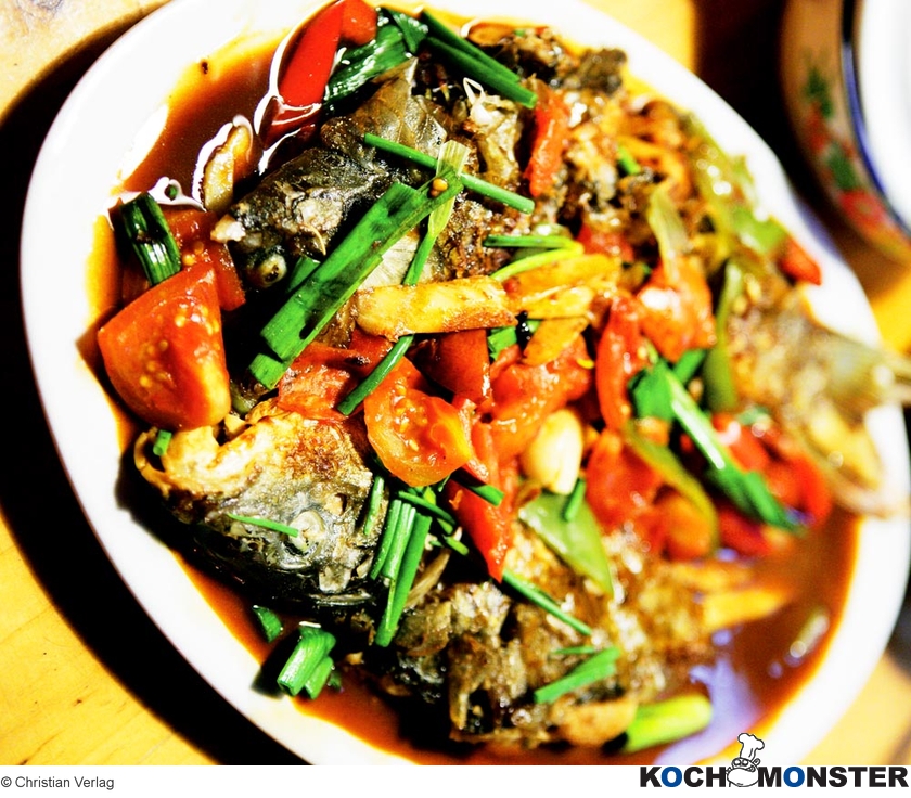 Ganzer Fisch, in Bier geschmort